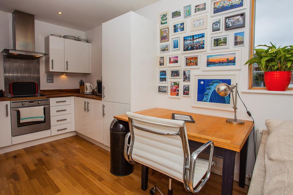 Lovely 1 Bed Apartment In Fantastic Location London Exterior photo